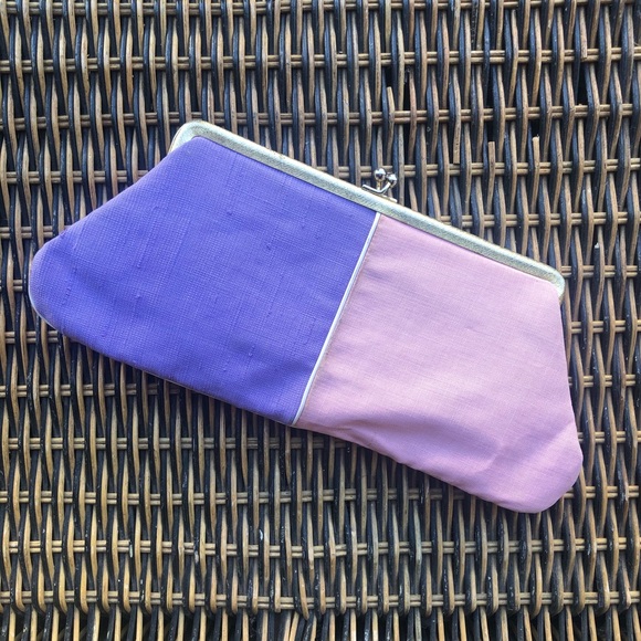 3 for $20! Vintage | Pastel Clutch - Picture 1 of 3